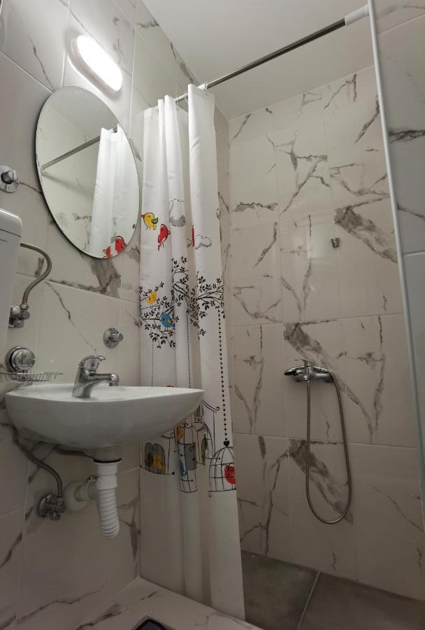 베오그라드 Apartman Lena Banovo Brdo 아파트 외부 사진