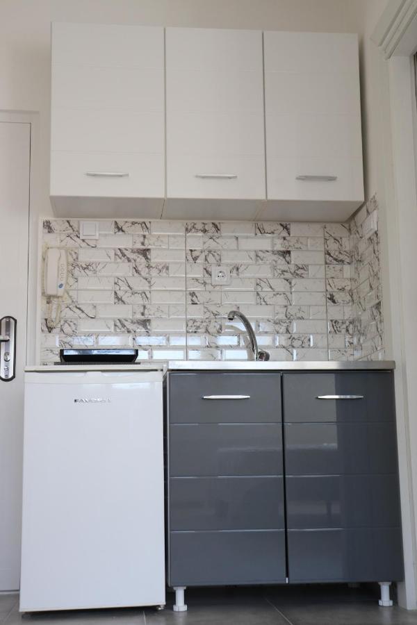 베오그라드 Apartman Lena Banovo Brdo 아파트 외부 사진